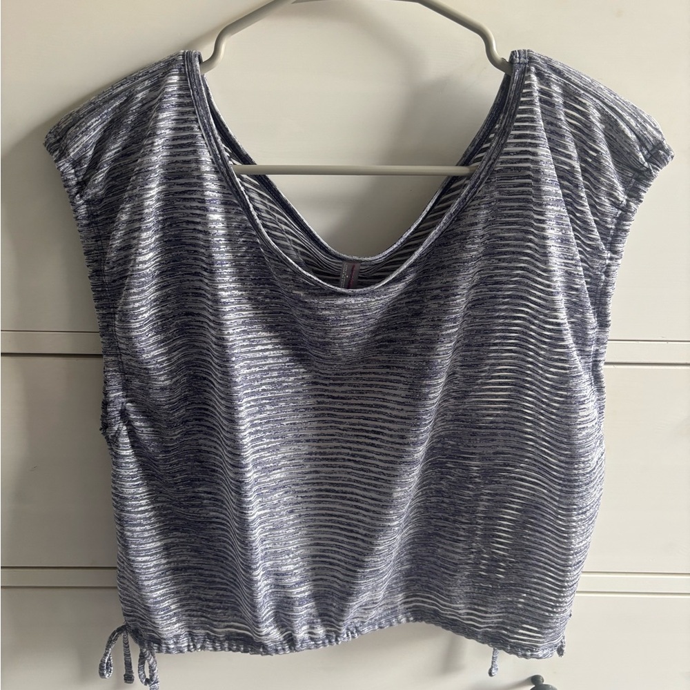 EUC free people movement Tied and True Striped Gray blue Women's Top size M - Picture 3 of 6